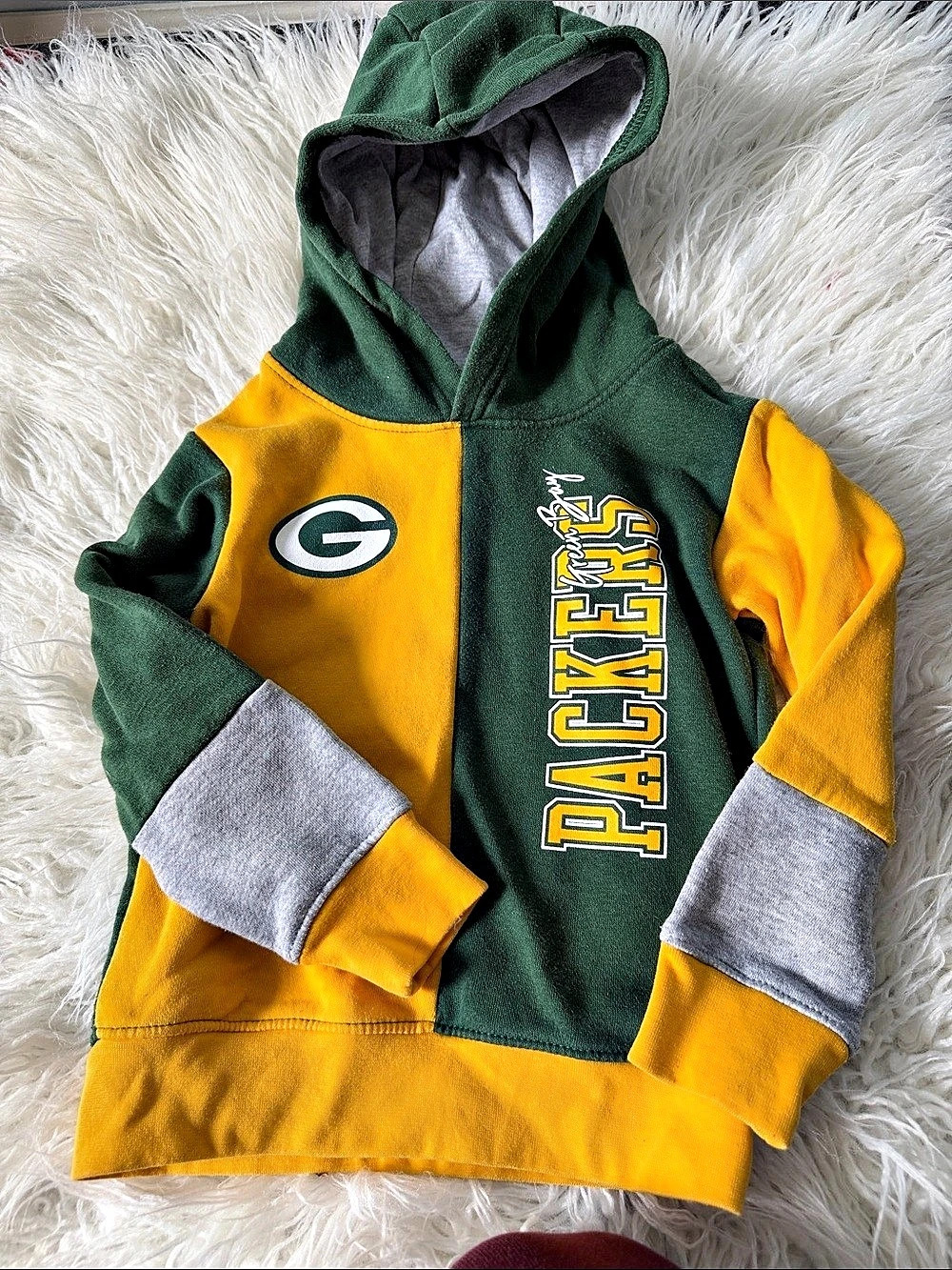 NFL Team Apparel Green Bay Packers Kids Colorblock Hoodie Small (4)
